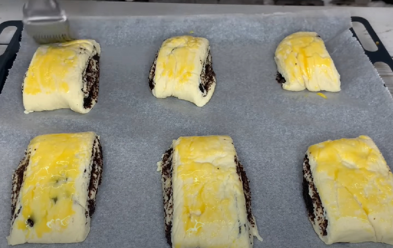 Творожные булочки с маком: рецепт Лилии Цвит для ароматной выпечки с детства